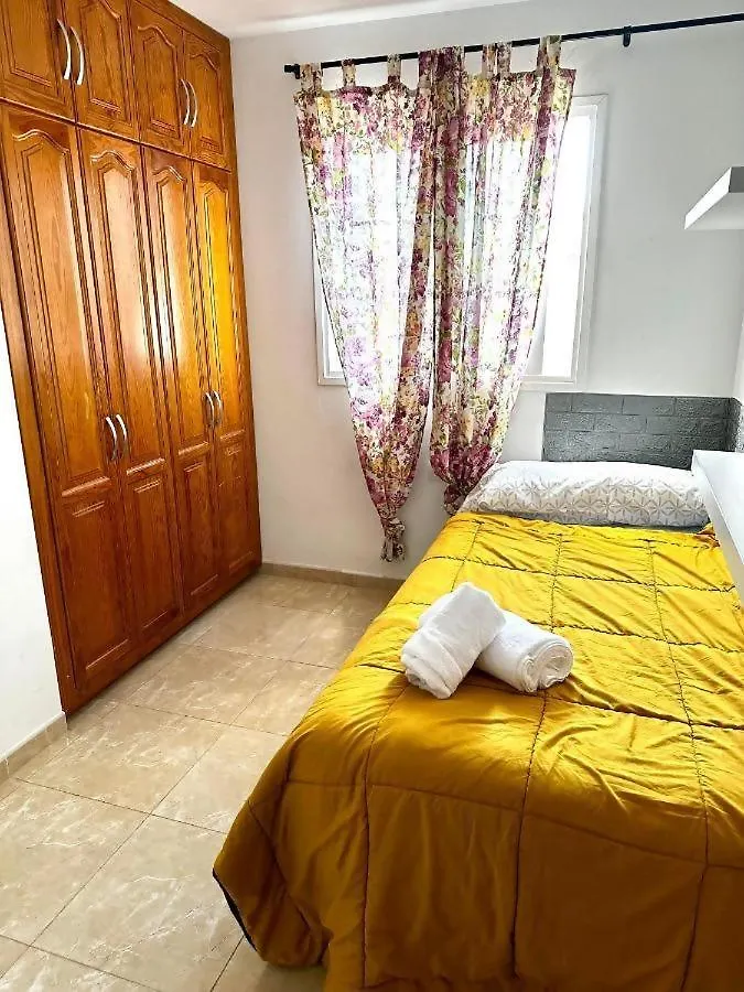 Buzanada Charming Rooms Cabo Blanco Hostel